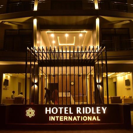 Hotel Ridley International ديغا المظهر الخارجي الصورة