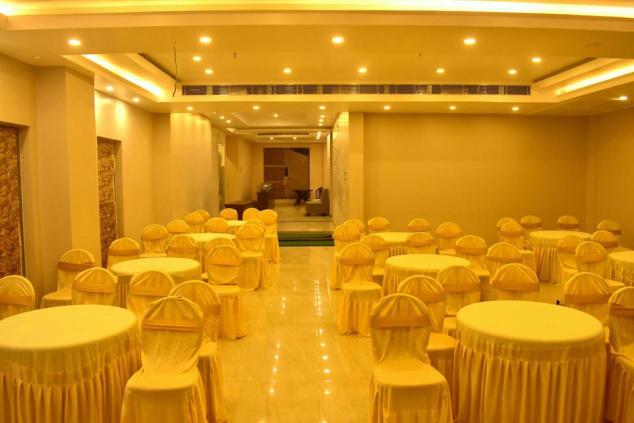 Hotel Ridley International ديغا المظهر الخارجي الصورة